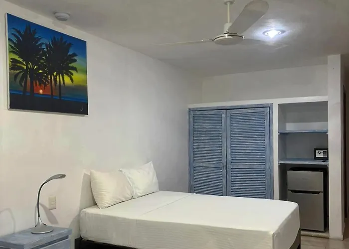 International House Riviera Maya Hotel 2*